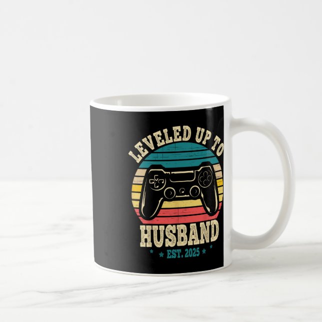 Uppgraderad till make Est 2025 Nyligen gift Sångar Kaffemugg (Höger)