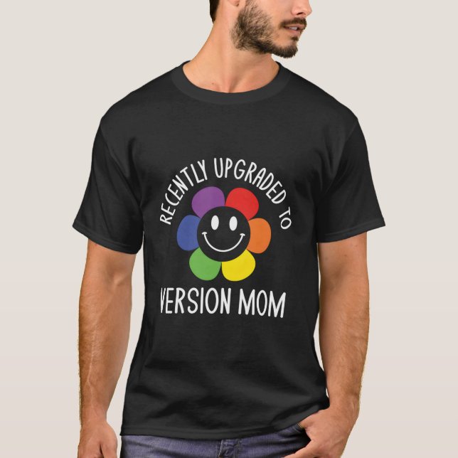 Uppgraderad till Mamma-gravid ny mamma-Gravid T Shirt (Framsida)