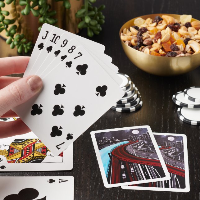 Upphängd över den blå målningen av Alfred Fox Casinokort (På plats)