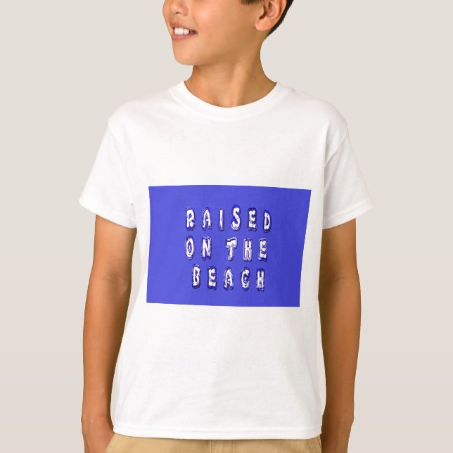 Upphöjt på stranden: A Nautical Design T-shirt (Framsida)