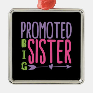 Upphöjt storepris - Big Sister-visning Julgransprydnad Metall