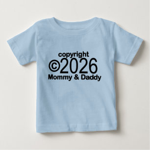 Upphovsrätt 2022 Mamma och Pappa Baby T-shirt
