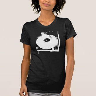 Uppläggningsfat stencilerar tee shirt