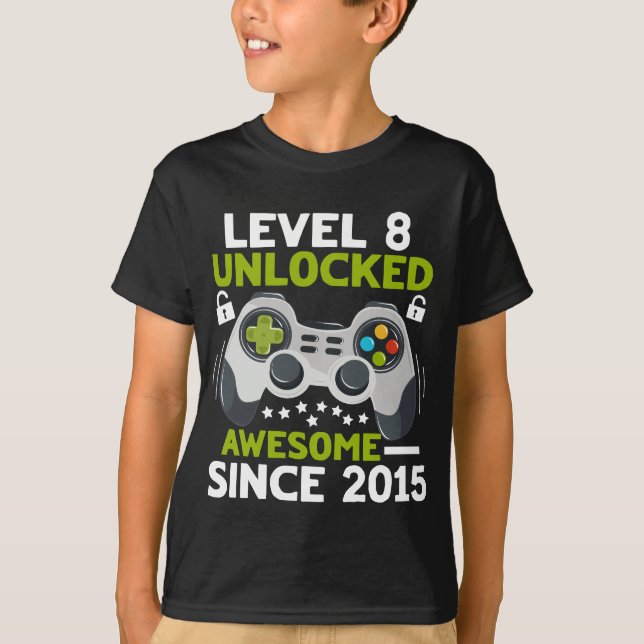 Upplåst cute 2015-videospel på nivå 8:e födelsedag t shirt (Framsida)