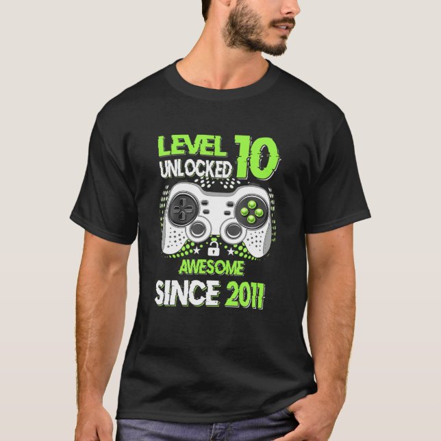 Upplåst Fantastisk 2011-videospel på nivå 10:e BIR T Shirt (Framsida)