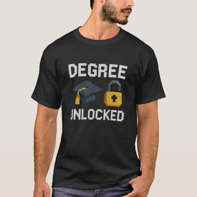 Upplåst grad (med bildtema) Studenten T Shirt (Framsida)