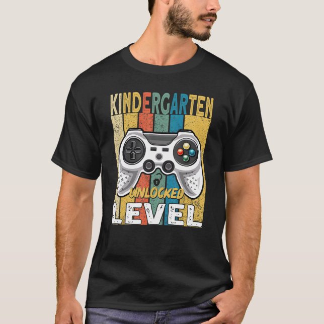 Upplåst videospel på Kindergarten-nivå tillbaka ti T Shirt (Framsida)