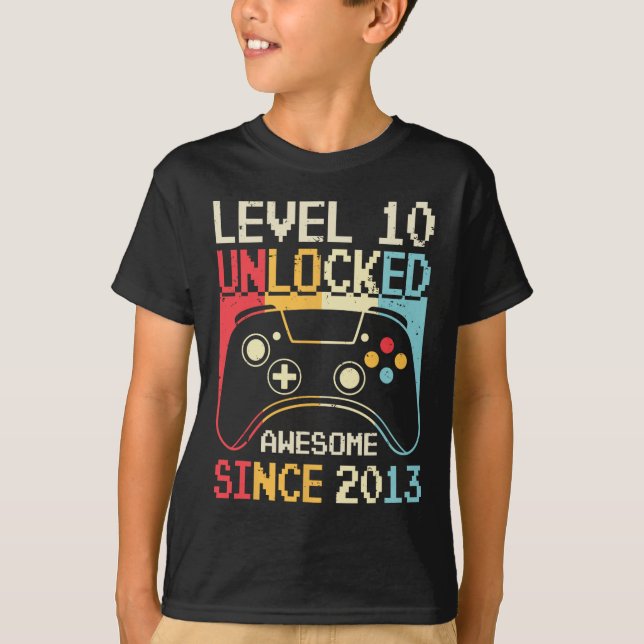 Upplåst videospel på nivå 10 10:e födelsedagsspela t shirt (Framsida)
