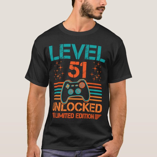 Upplåst videospelare på nivå 51, födelsedagsdekor  t shirt (Framsida)