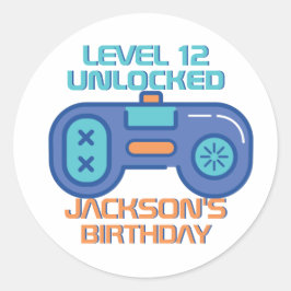 Upplåst videospelsbarn på retro-spelsnivå runt klistermärke