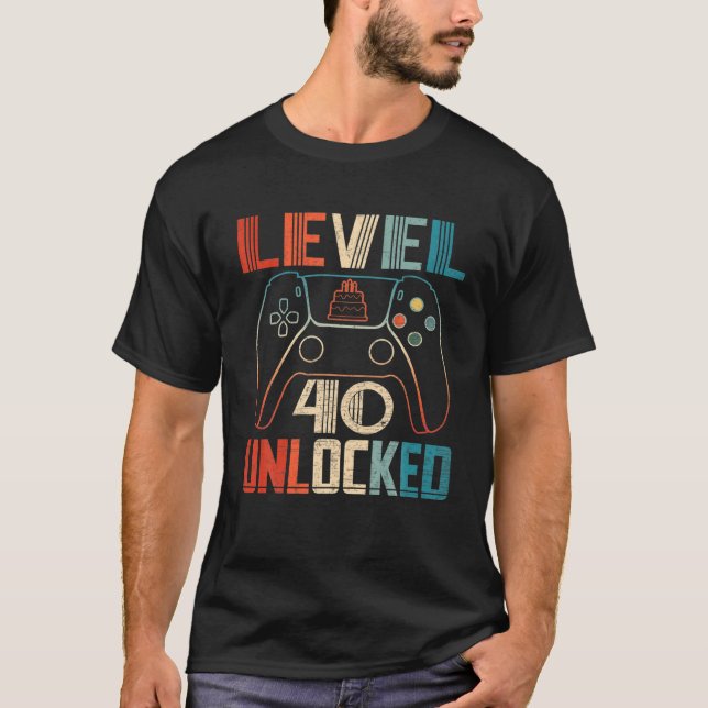 Upplåst videospelskontroll på nivå 40 födelsedag B T Shirt (Framsida)