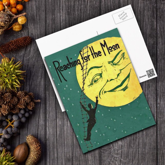 Upplev för vykortet Måne Vykort (Man on ladder Reaching for big yellow moon with face on green postcard with white stars.)