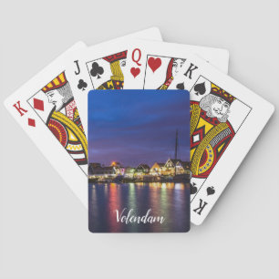 Upplyst Volendam-hamn nattetid Casinokort