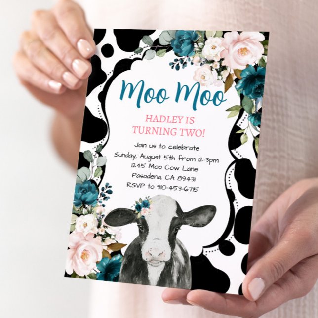Uppmaning till turkos Rosa Blommigt Cow Farm Birth Inbjudningar (Skapare uppladdad)