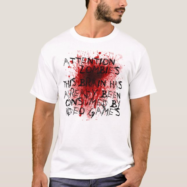 Uppmärksam zombies tee shirt (Framsida)