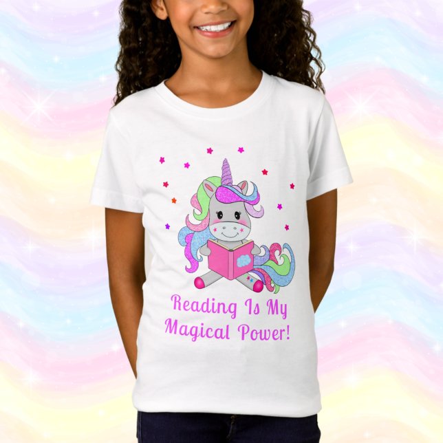 Uppmjukande Glitter Unicorn Reading Bok T Shirt (Skapare uppladdad)