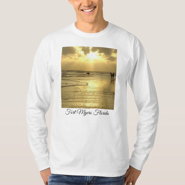 Uppmuntra stranden vid solnedgång T-Shirt (Framsida)