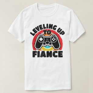 Uppnådde Fästman Till Spelande Nygift Par T Shirt