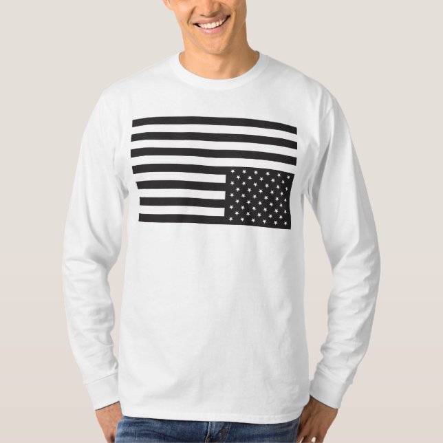 Uppochnervänd amerikanska flaggan i Black. Tee (Framsida)