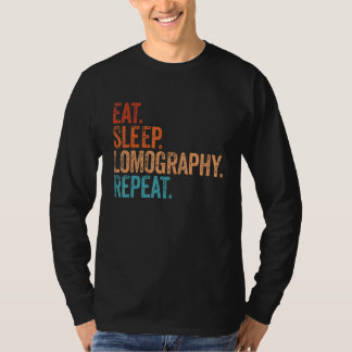 Upprepa lustigt kameravotografi i viloläge i Lomog T Shirt
