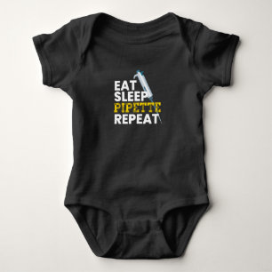 Upprepa mikrobiologi i sömnpipett t shirt