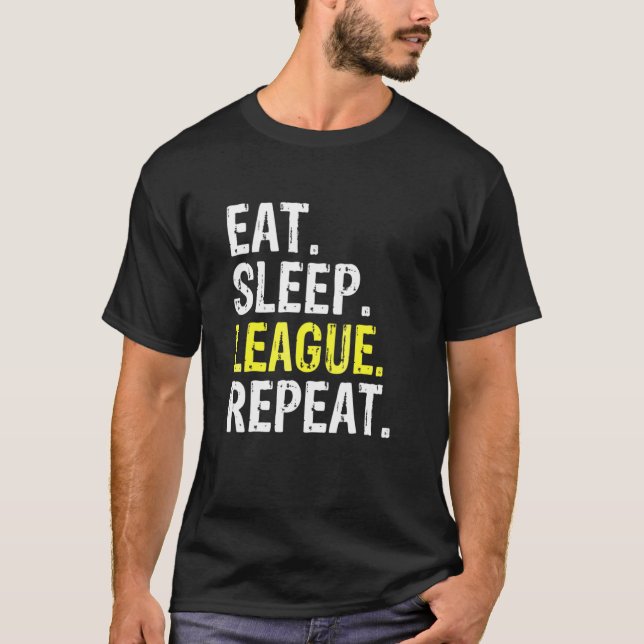 Upprepa spel för sportspel i Eat-viloläge T Shirt (Framsida)