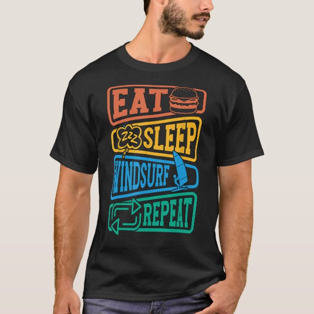 Upprepa surfing Vatten sport Win i viloläge T Shirt (Framsida)
