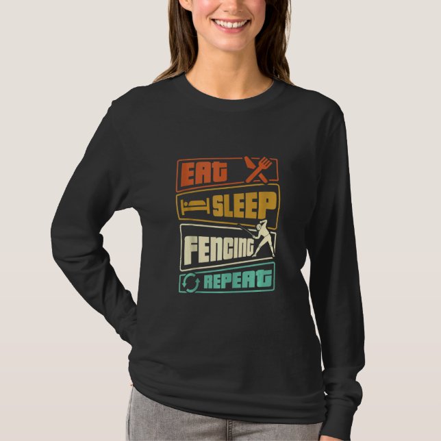 Upprepa Sword Saber Epee Fencer T Shirt (Framsida)