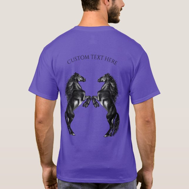 Upprepa T-shirt med vilda hästar och anpassad text (Baksida)
