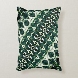 Upprepad grönt för grov nödanrop under vit struktu prydnadskudde