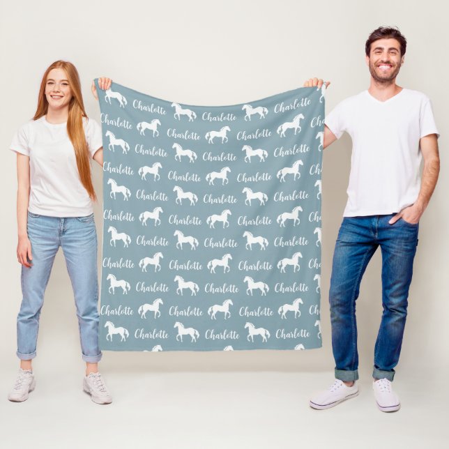 Upprepad Namn Horse Blue Simple Fleece Blanket (På plats)
