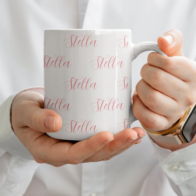 Upprepad Namn vid Rosa över hela vita Mugg (Skapare uppladdad)