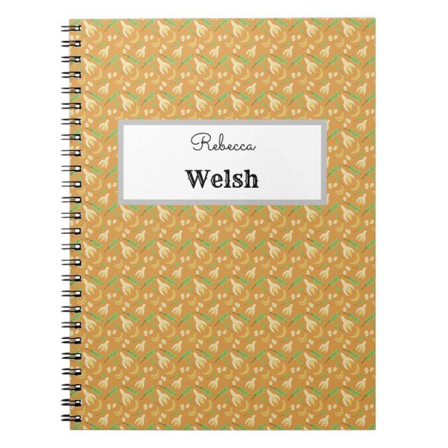 Uppsamling av frukt i Basket Mönster - Banana Anteckningsbok (Framsidan)