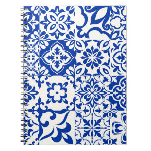 Uppsättning med 16 brickor Azulejos i blått, vitt. Anteckningsbok