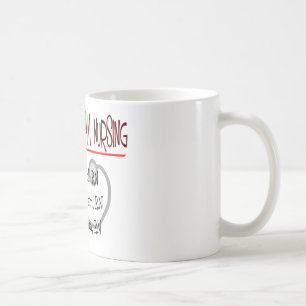 Uppsluppna sjuksköterskaT-tröja och gåvor Kaffemugg