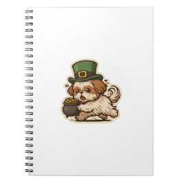 Upptäck denna söta leprechaun shih tzu-design för  anteckningsbok