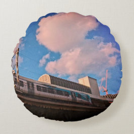 Upptäck tåg rund kudde