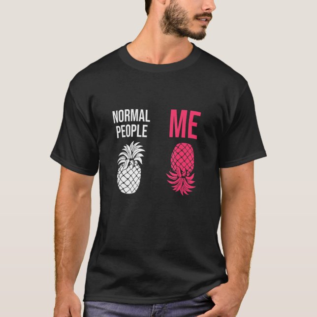Upside Down Pineapple To Vanilla Swinger Joke T Shirt (Framsida)