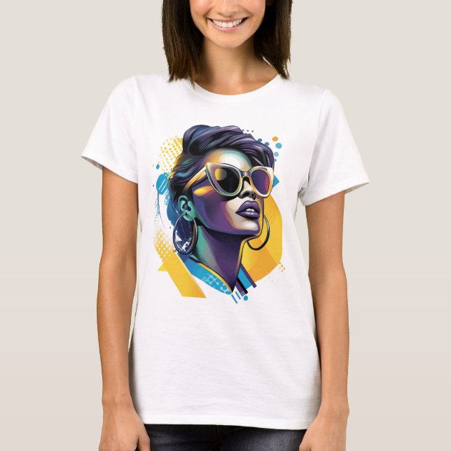 Urban Diva - Bold Vector Porträtt i Retro Glamor T Shirt (Framsida)