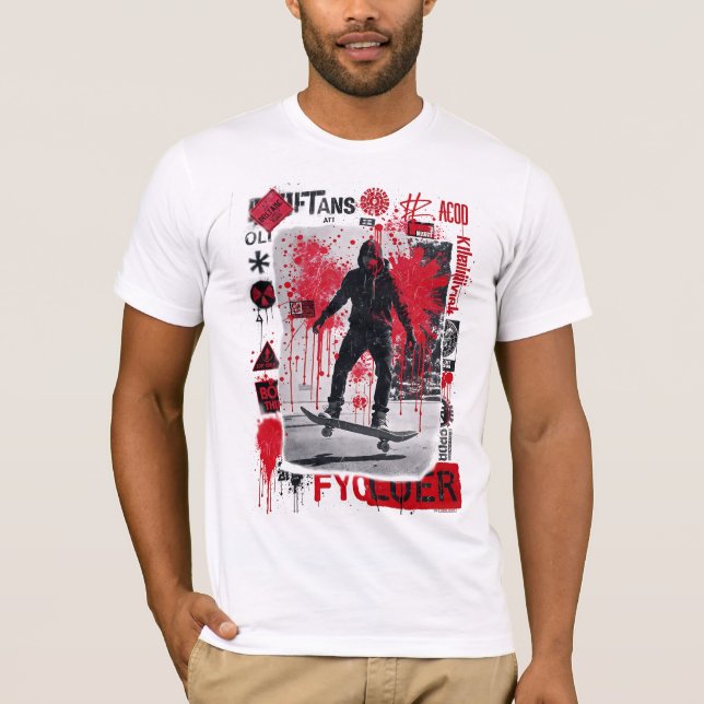 Urban Skater - Red Grunge Street Art T-Shirt (Framsida)