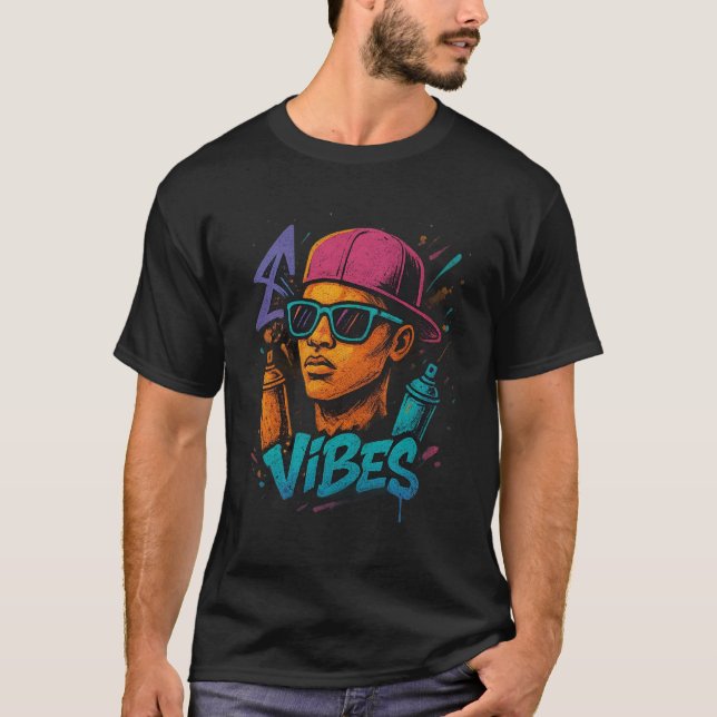 Urban Vibes – Bold Graffiti Energy T Shirt (Framsida)