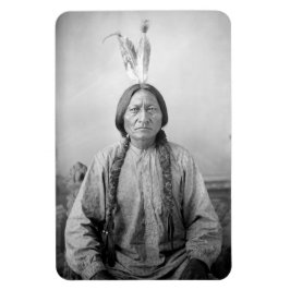 Urinamerikansk ikon: Lakotaledaren Sitting Bull Magnet