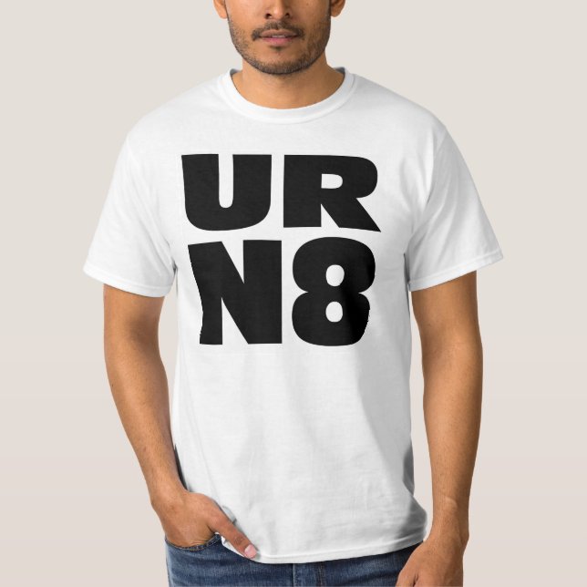 Urinera shirt.en tee (Framsida)