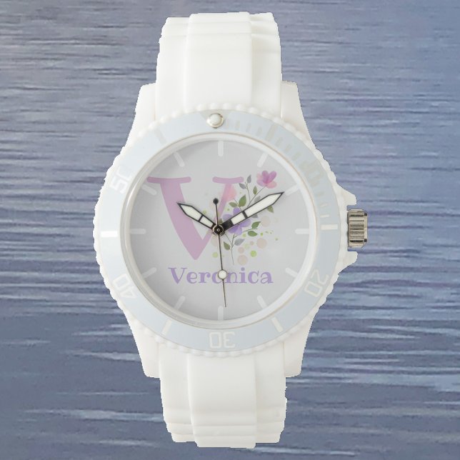 Urklocka i blomsterdesign med namn och initial armbandsur (Skapare uppladdad)