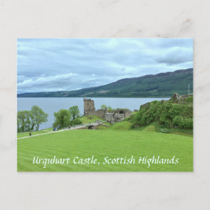 Urquhart Castle förbiser Loch Ness i Highlands Vykort