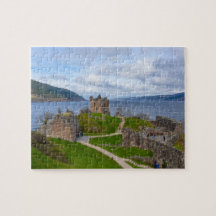 Urquhart Castle längs Loch Ness, Skottland