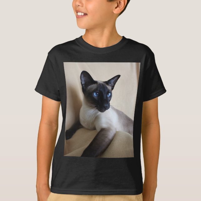 Ursnyggt Siamese kattansikte T Shirt (Framsida)