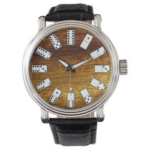 Ursprunglig design Domino-symboler på teak bakgrun Armbandsur