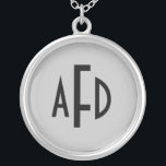 Ursprungligt blockteckensnitt i Monogram 3 Silverpläterat Halsband<br><div class="desc">Monogram det här halsbandet med dina tre initialer. Gör en underbar gåva till alla kvinnor.</div>