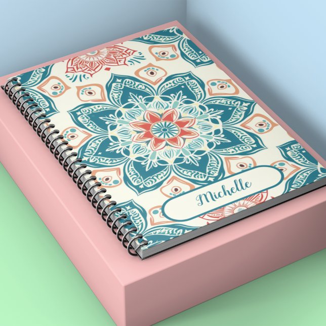 Ursprungligt blommigt och traditionellt namn för m anteckningsbok (Oriental floral and mandala classical custom name notebook)
